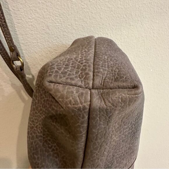 Jess Conti | handmade pebbled leather soft stone flap bag crossbody - Picture 13 of 16